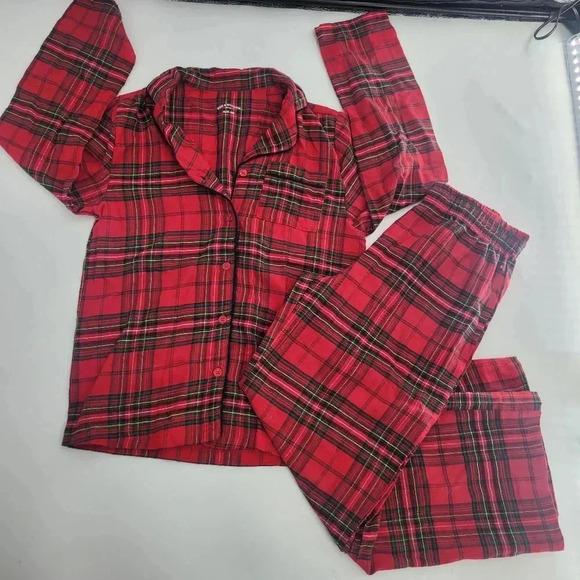 bee & willow Christmas pajamas kids size 8-10 Medium red green plaid - Picture 2 of 12